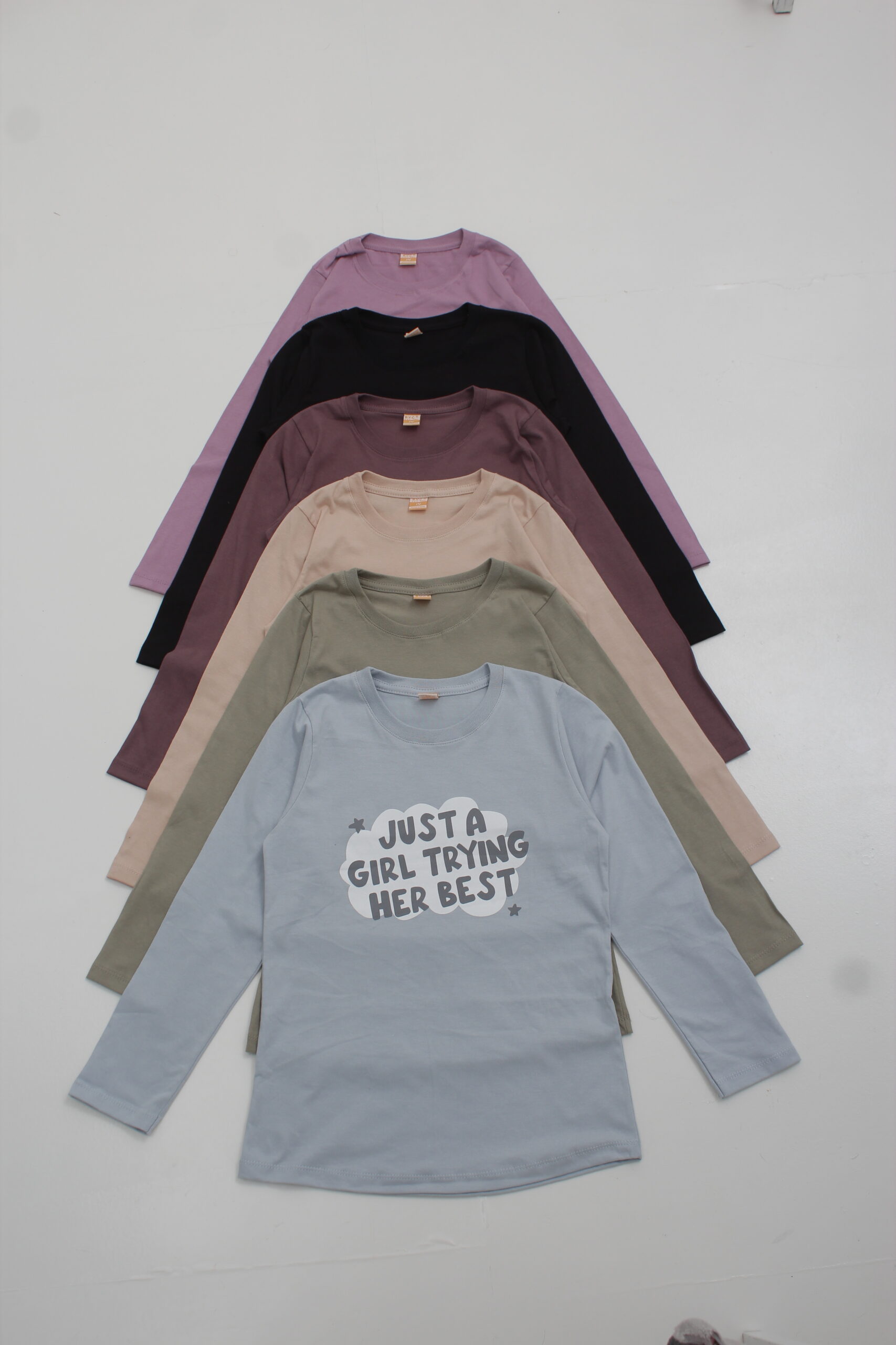 remeraMangaLargaTRYINGNena1